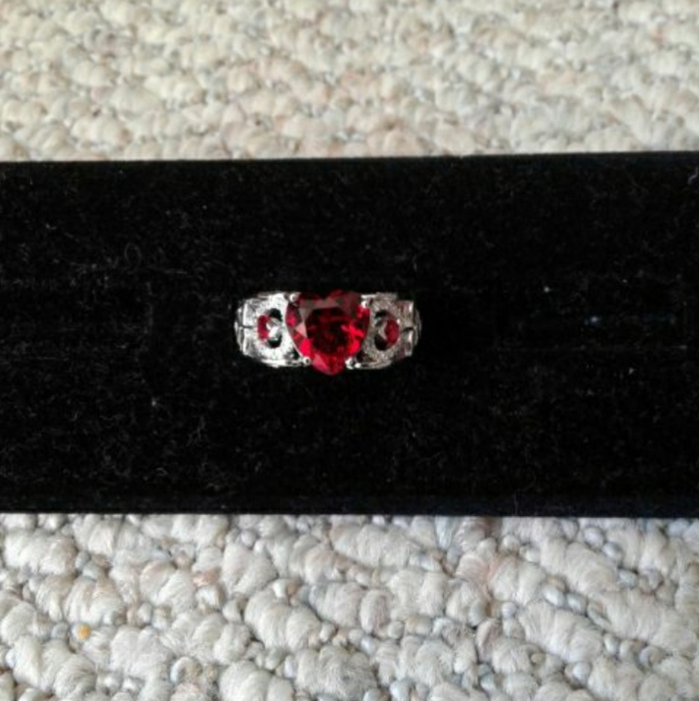 Beautiful sterling silver ring